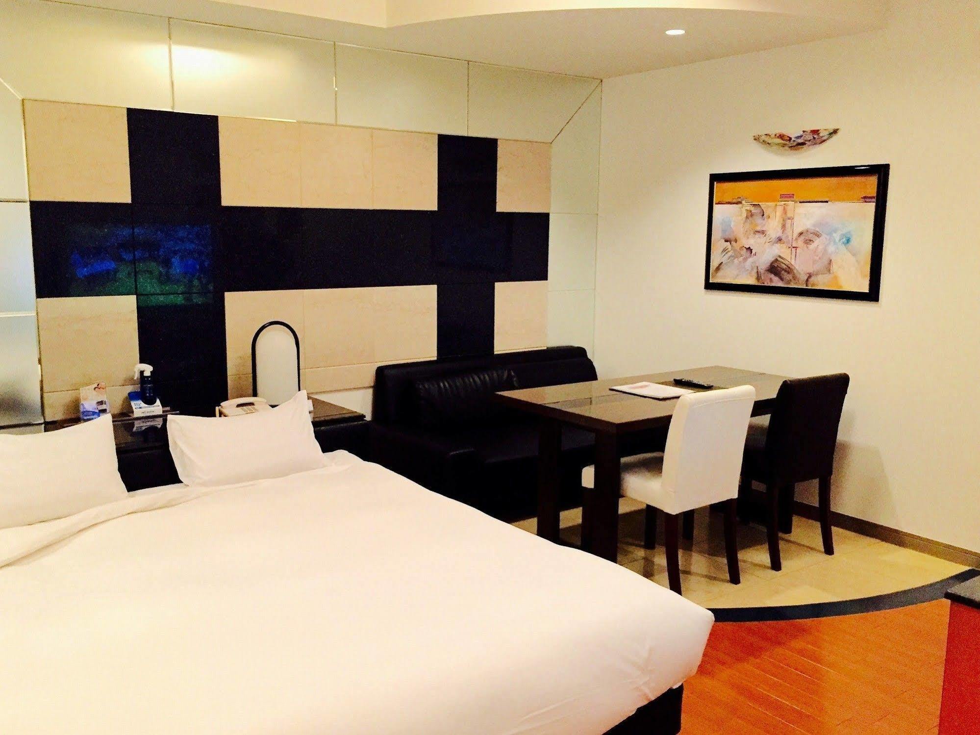 Niceinn Hotel Maihama Tokyo Bay Premiere Urayasu Eksteriør bilde